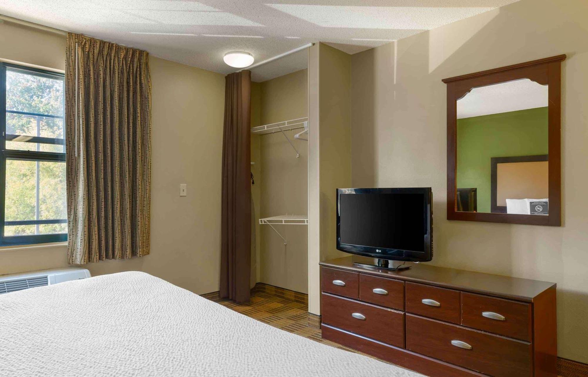 Extended Stay America Suites - Hartford - Меріден Екстер'єр фото